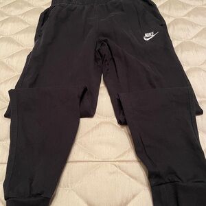 Nike Kids Black Lightweight Sweatpants Size L